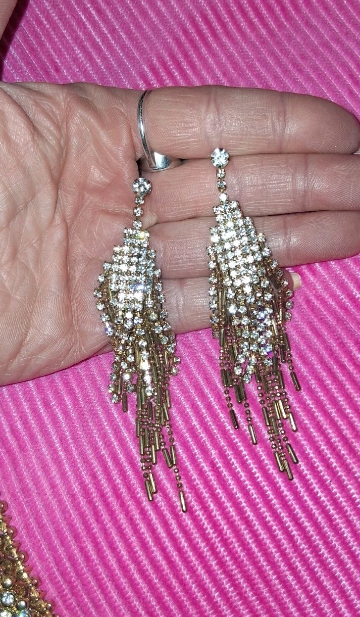 Vintage Gold Tone Rhinestones Dangle Earrings And Stretch Bracelet