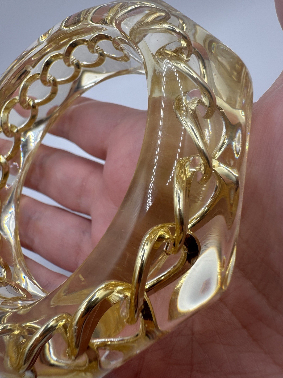 Luxury Vintage 1950s Faceted Lucite Bangle With Gold-Plated Curb Chain Bracelet