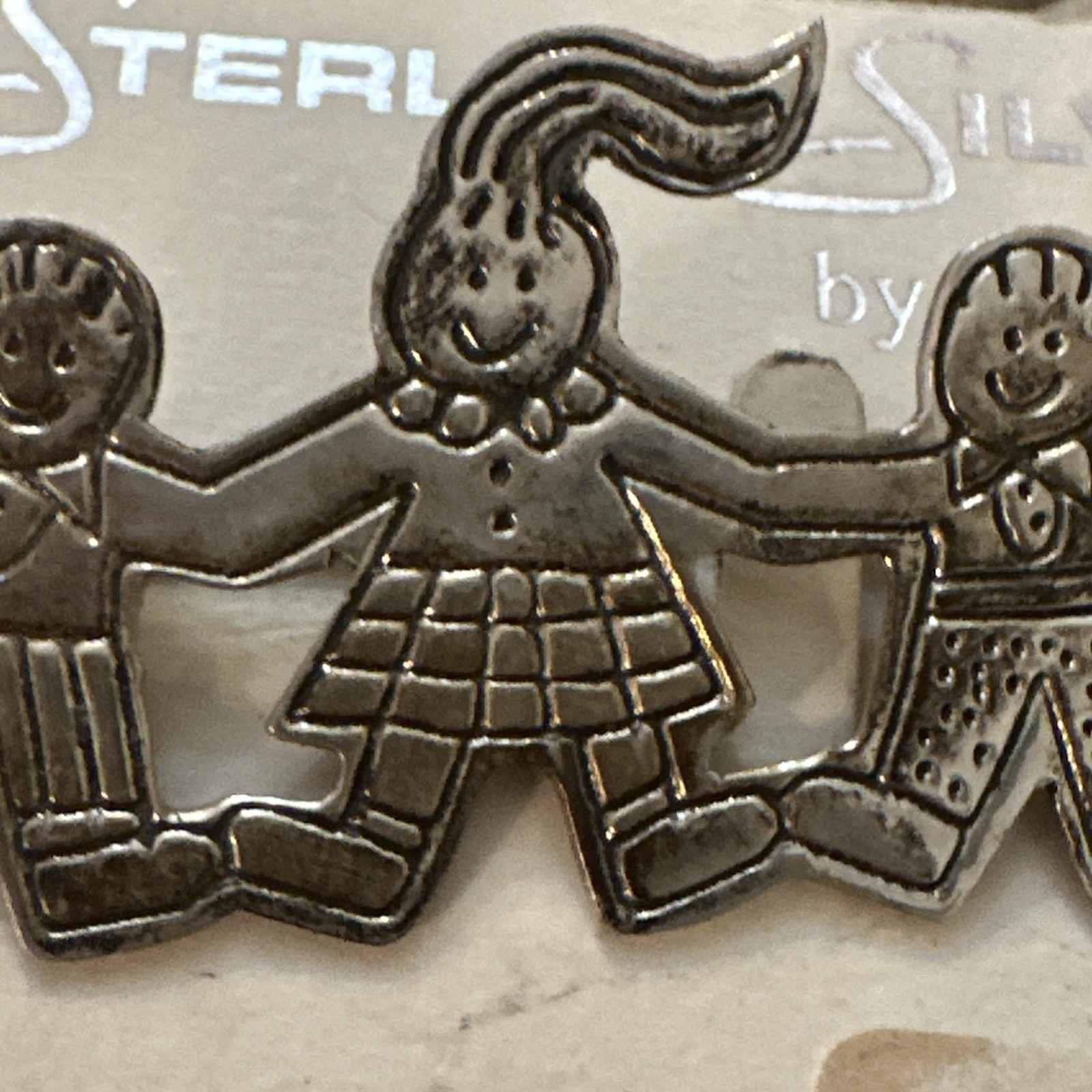 VINTAGE MEXICO STERLING SLVER 925 BOYS & GIRL SAVE THE WORLD BROOCH PIN