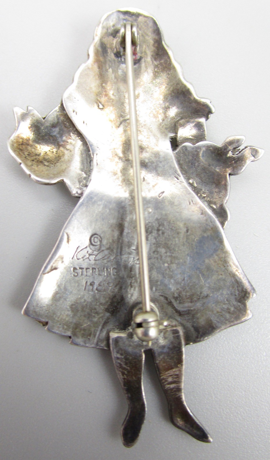 SCARCE KIT CARSON STERLING “ALICE IN WONDERLAND” ALICE BROOCH PIN