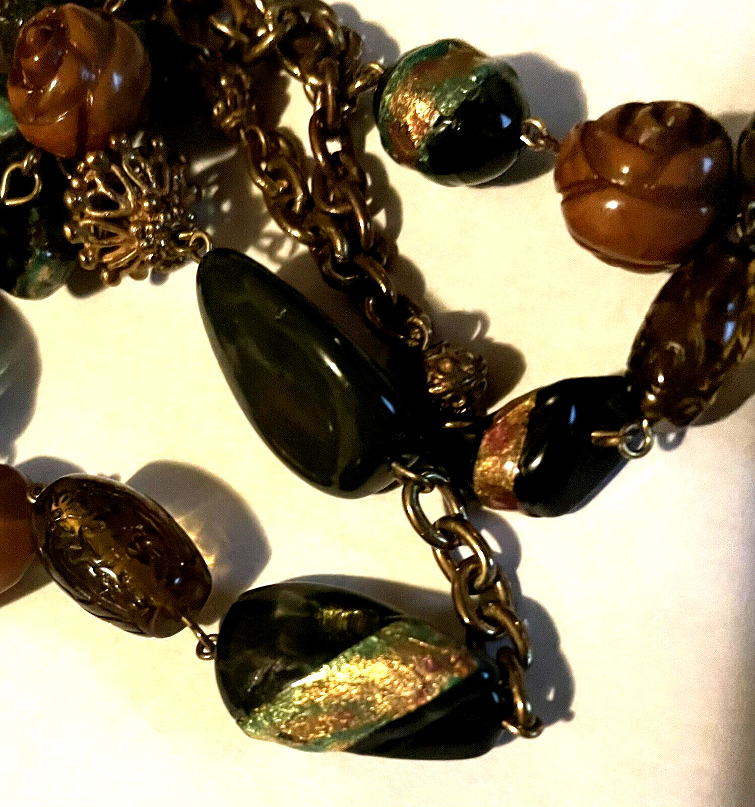 Vintage Molded Plastic Beads Fringe Pendant Chunky Layered 24″ Necklace
