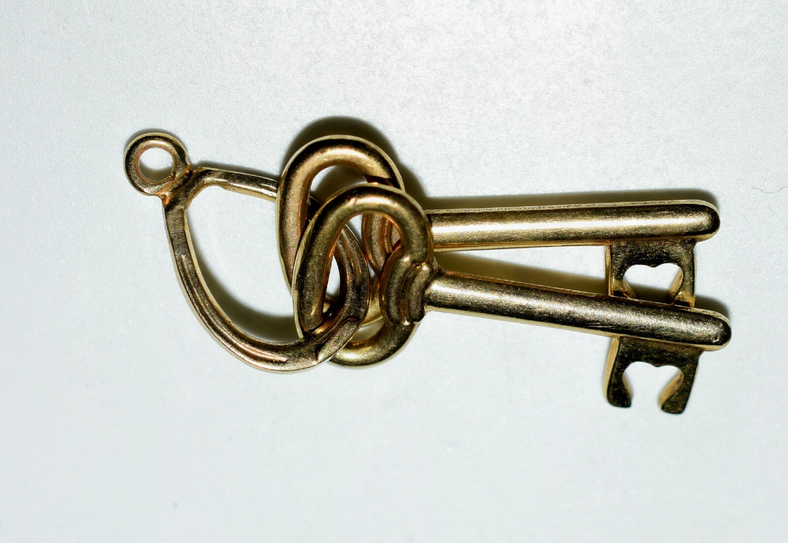 Vintage 14K Gold Keys Charm Movable Art Deco 1930s-1950s