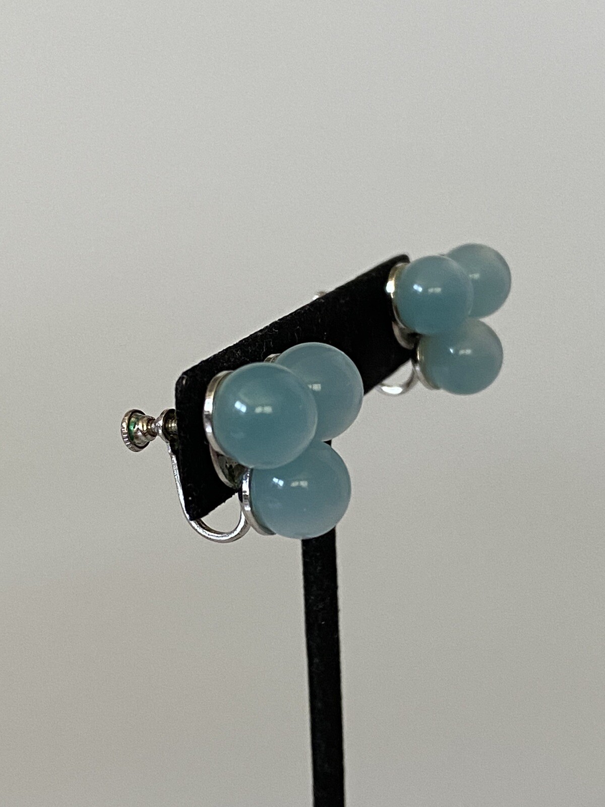 Vintage Light Blue Screw Backs Earrings Lucite Not Pierced Silver Tone