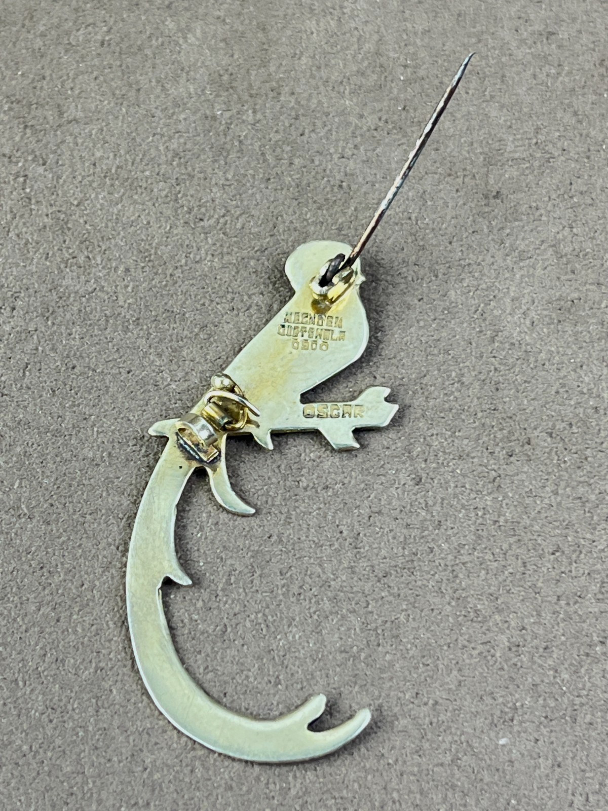 OSCAR HECHO EN GUATEMALA GOLD TONE 900 SILVER QUETZAL BIRD PIN / BROOCH 2-1/4″