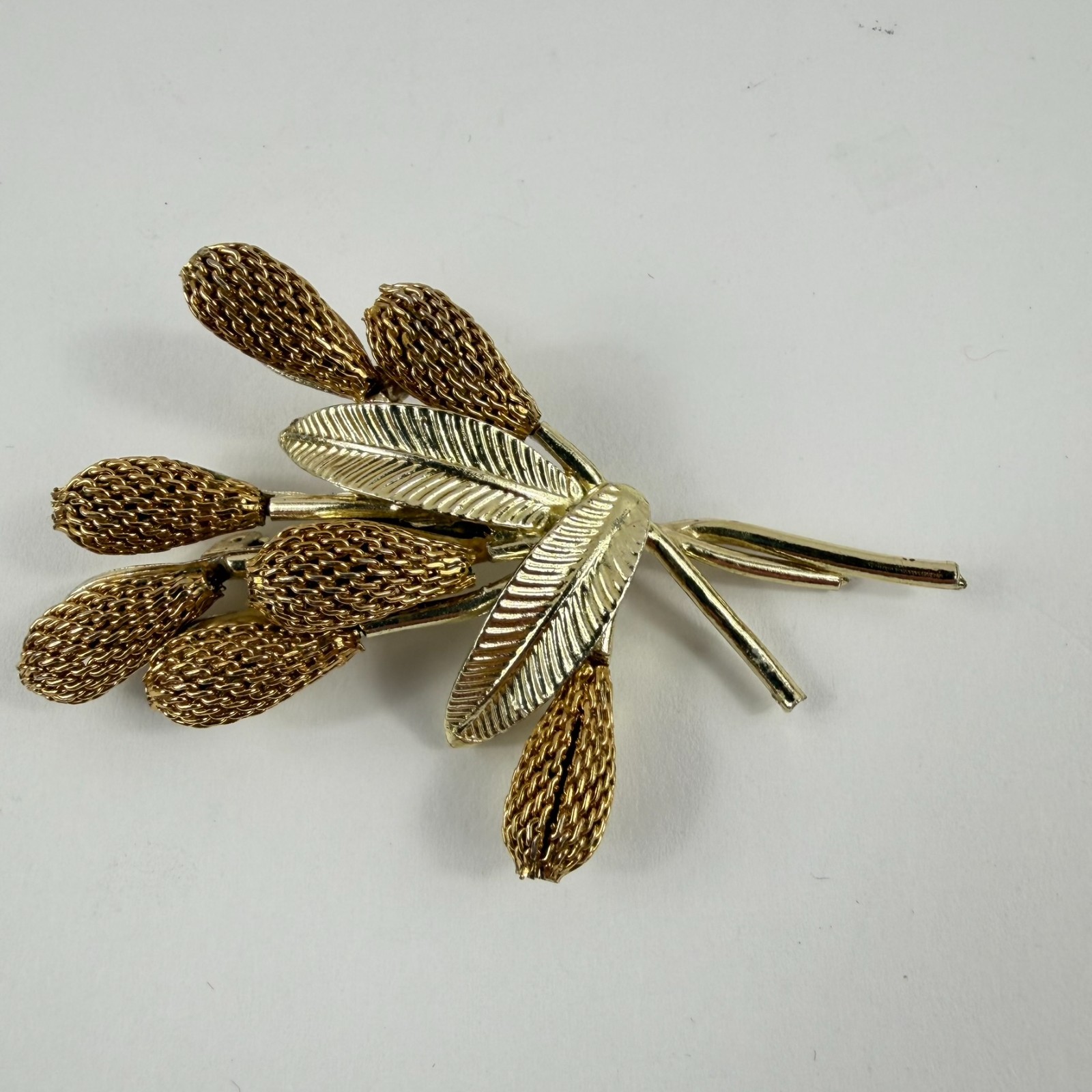Vintage Gold Tone Mesh Cattail Bouquet Brooch Pin Mid Century Nature Design