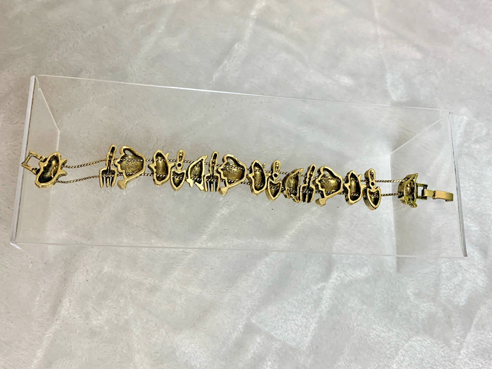 Vintage Gold Tone Gardening Slide Charm Bracelet Vegetable Harvest Garden Theme