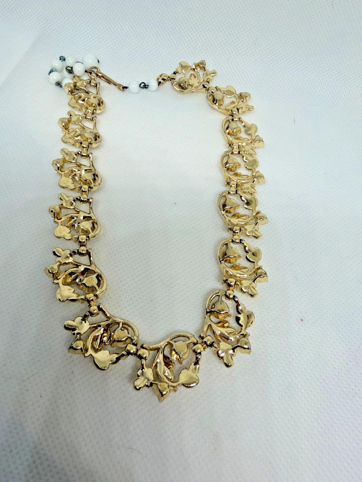 Coro VTG Floral Cluster Necklace w/ Lavender Rhinestones Enamel 1950s