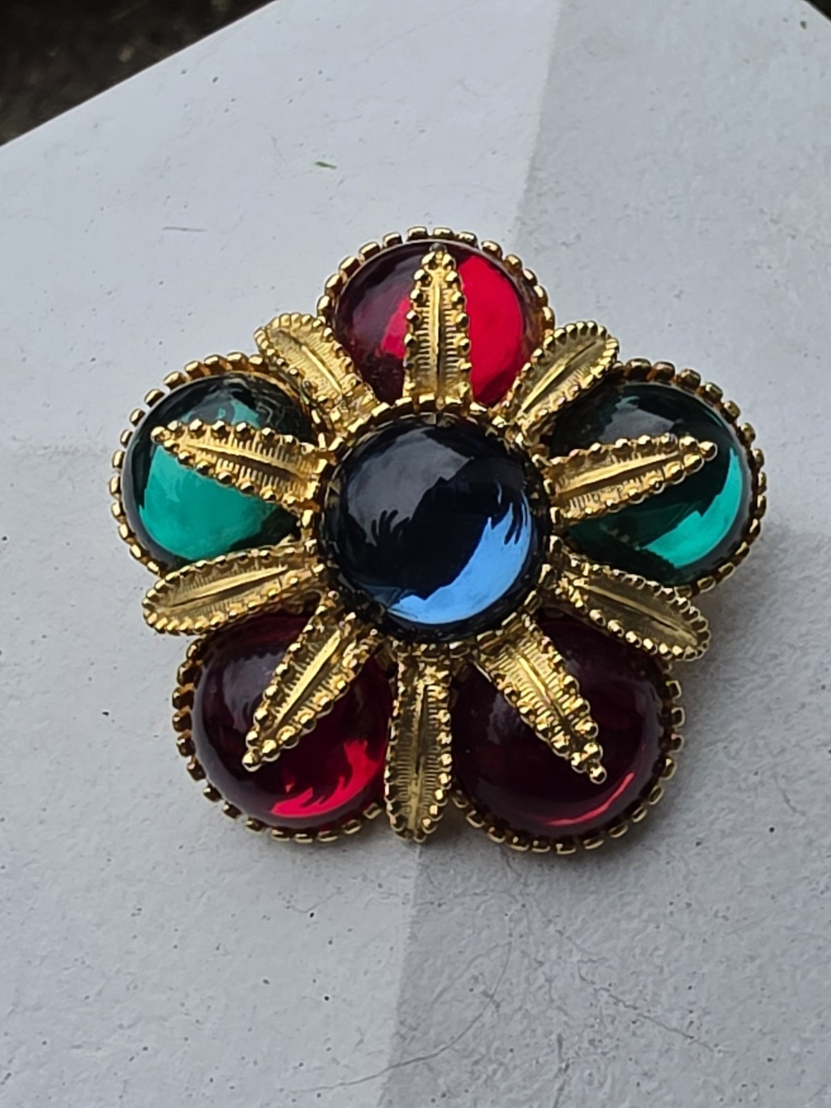 Vintage Signed Sphinx Multicolor Mughal Gripoix Glass Cabochon Floral Brooch 2”