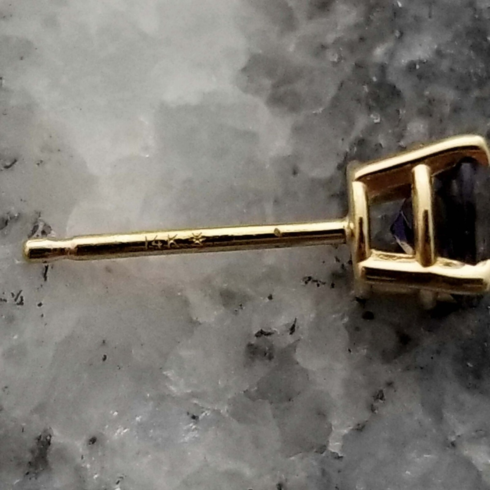 Vintage Iolite 14k Gold Post Earrings, 5mm Round Blue Purple Gemstone, Prong Set