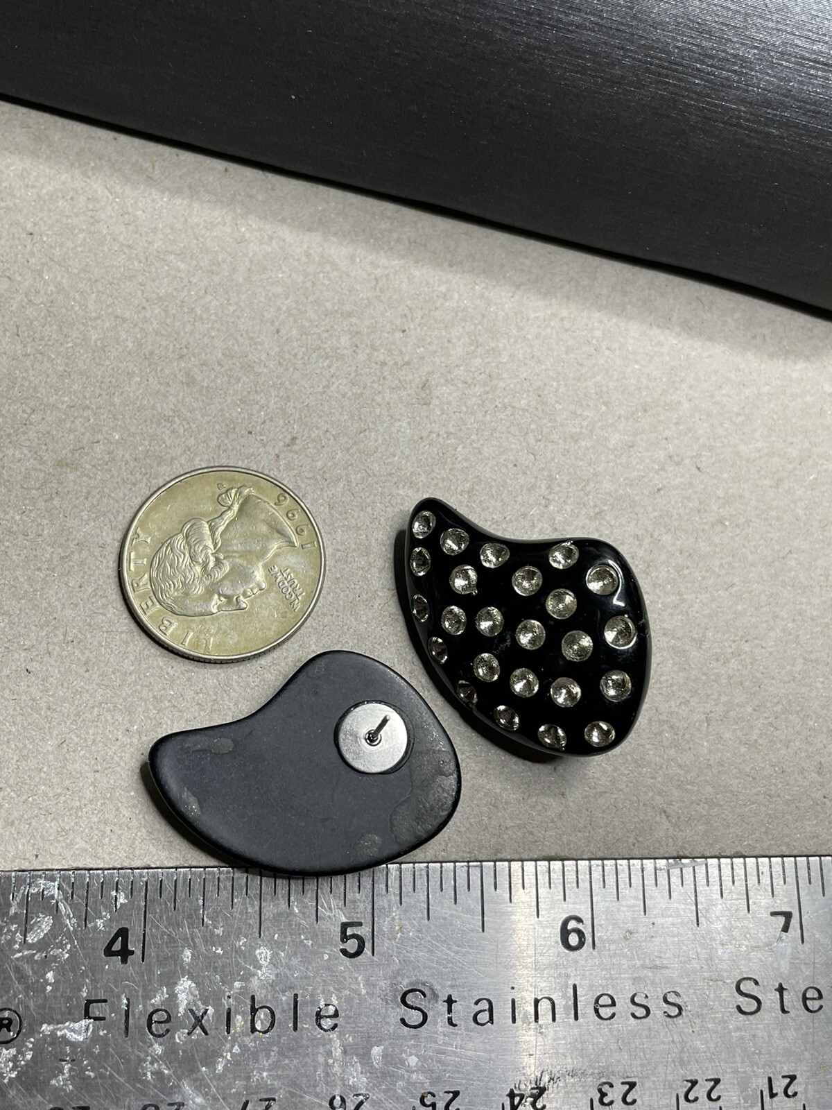 Vintage Rhinestones Flush Set In Black Resin Geometric Post Earrings 1950’s