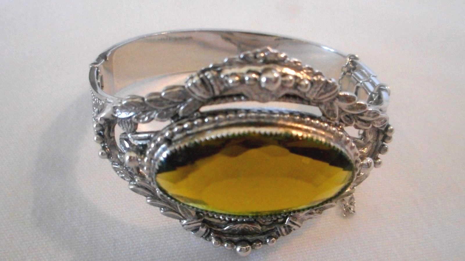 Whiting & Davis Bracelet Clear Very light Olive Green Oval Faceted Glass (AHB