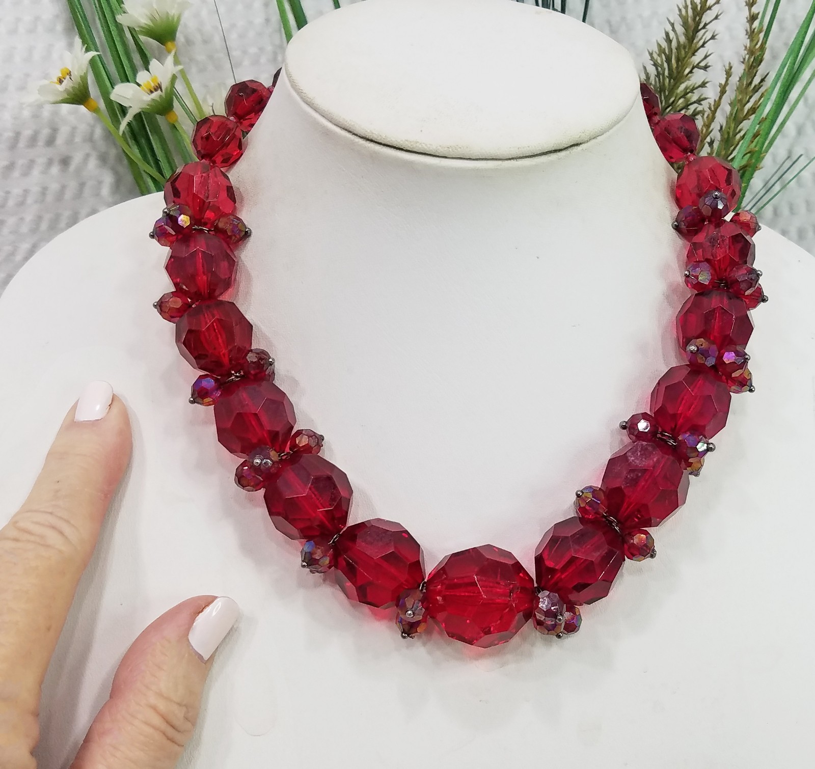 Vintage Chunky Lipstick Red Acrylic Crystal Cluster & Gunmetal Choker Necklace