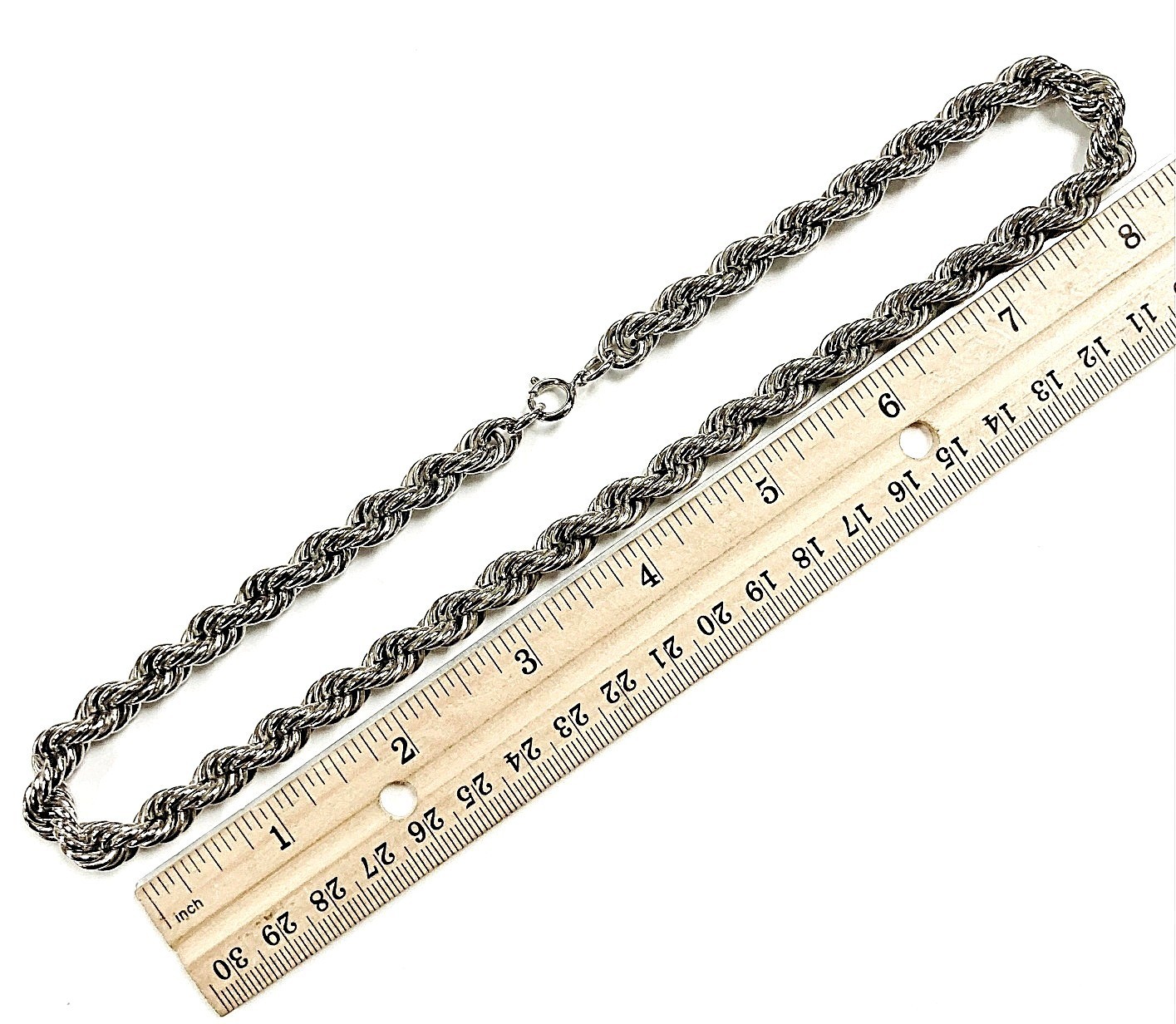 VINTAGE SILVER PLATED LIGHTWEIGHT ROPE 8mm. THICK CHAIN 18 INCH NECKLACE 3211