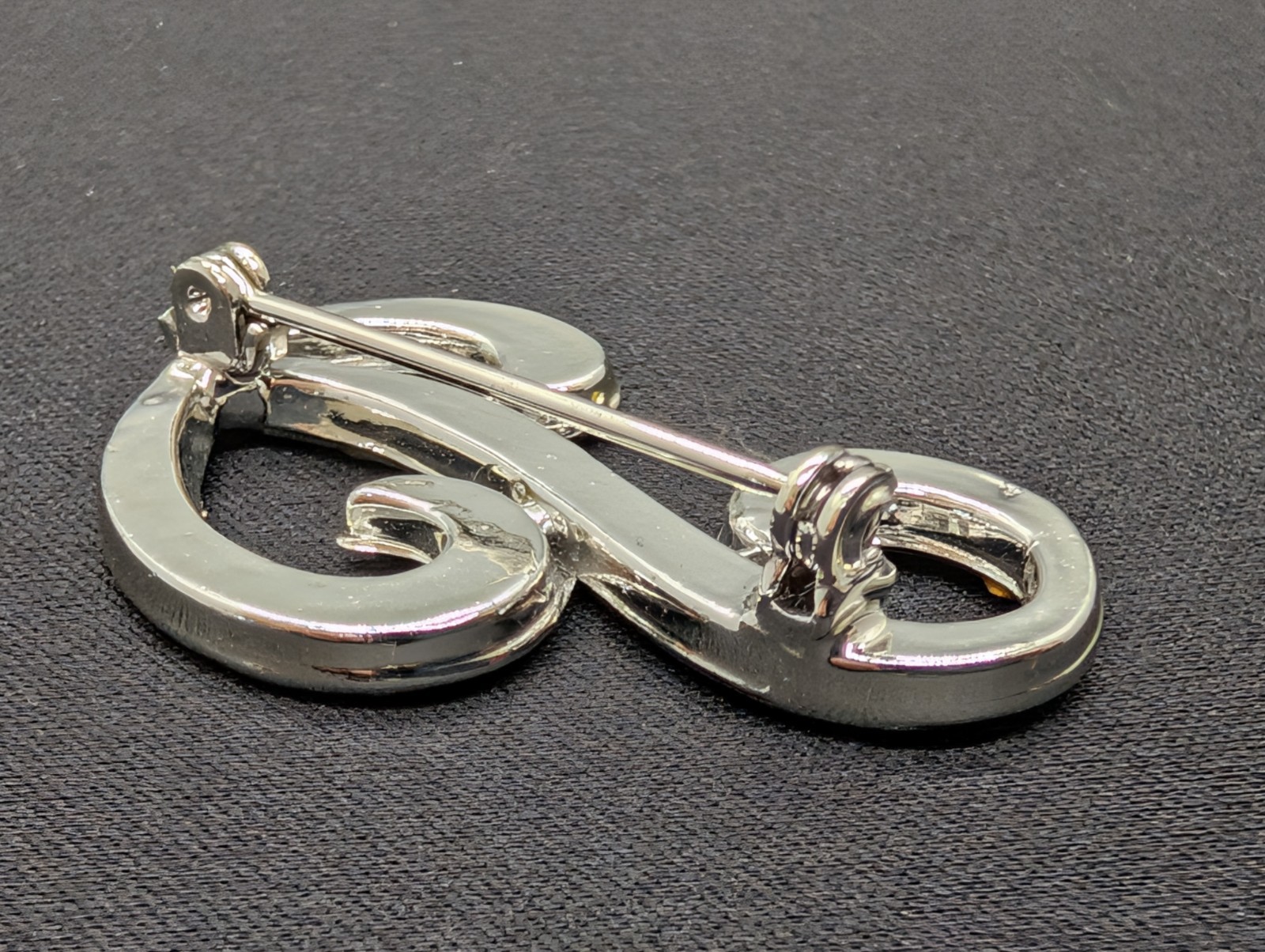 Vintage Rhinestone Initial Brooch Pin – Letter P – Silver Tone Monogram
