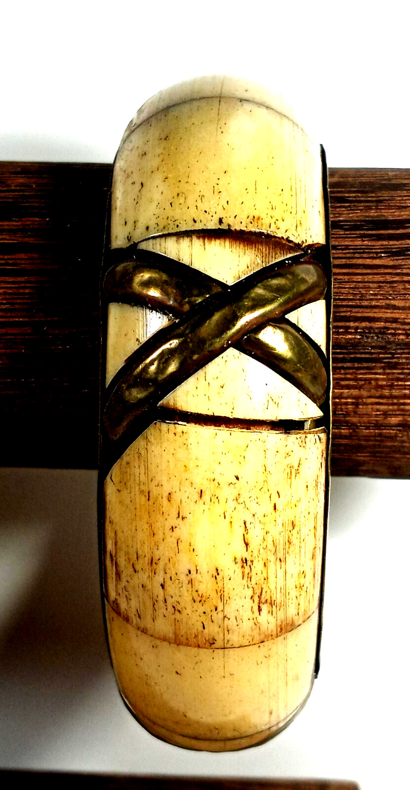 Vintage Lovely Ivory and Gold Color Fat marble look Bangle Bracelet