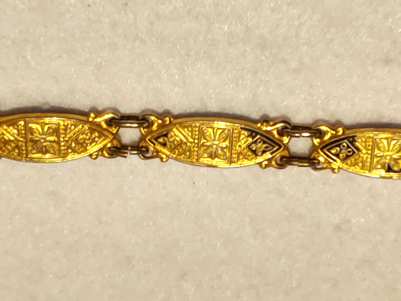 vintage – bracelet – Metal Goldtone – 1/4 in x 6 1/2 in Long