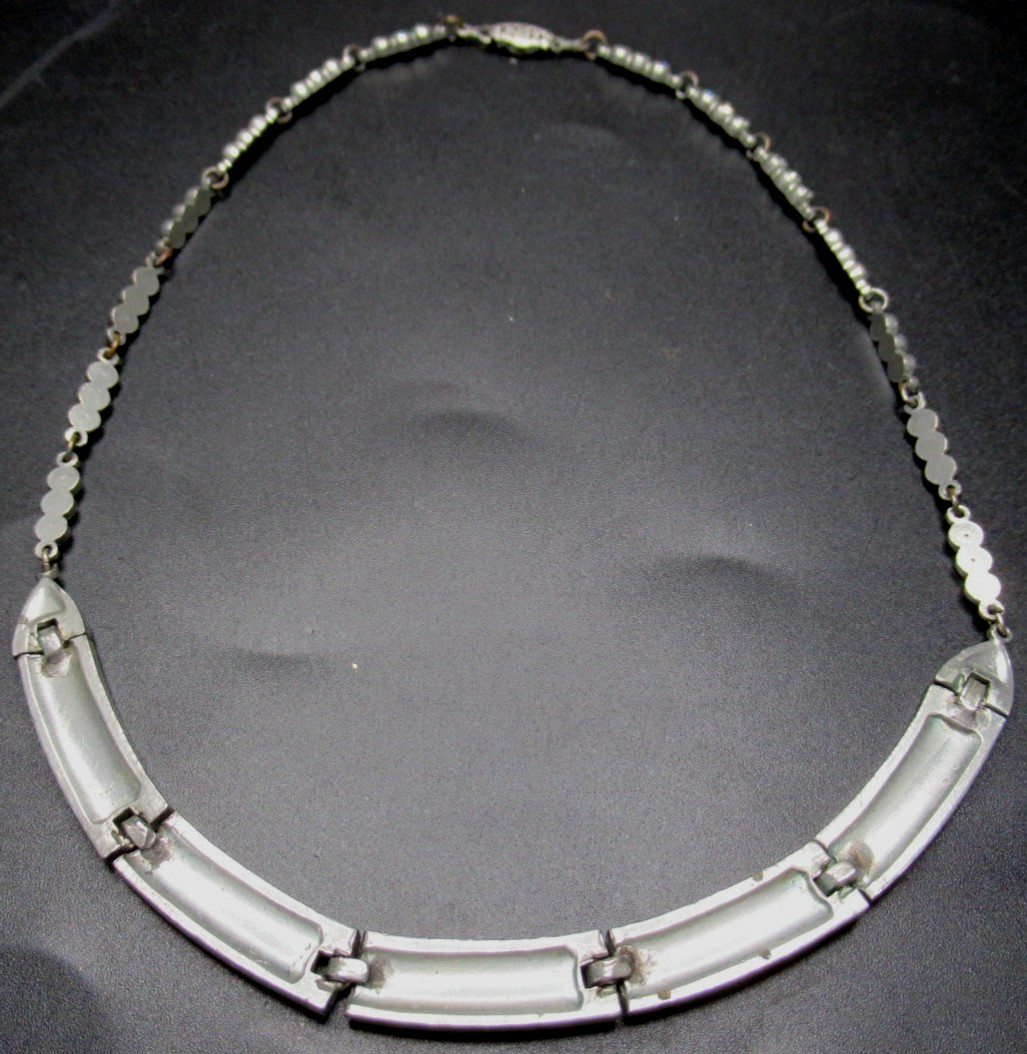Antique Art Deco Sparkling Ice Rhinestone Pot Metal Necklace