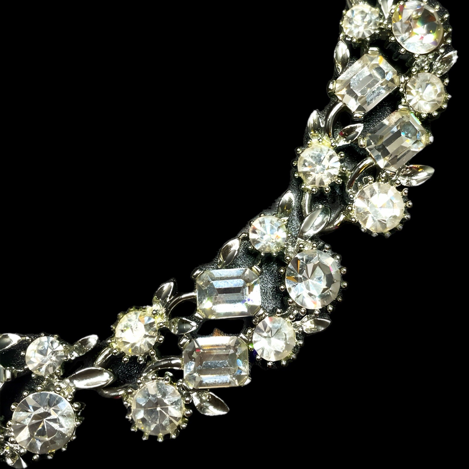 LISNER Colorless 💎 Round And Emerald Cut Floral Rhodium Necklace & Earrings