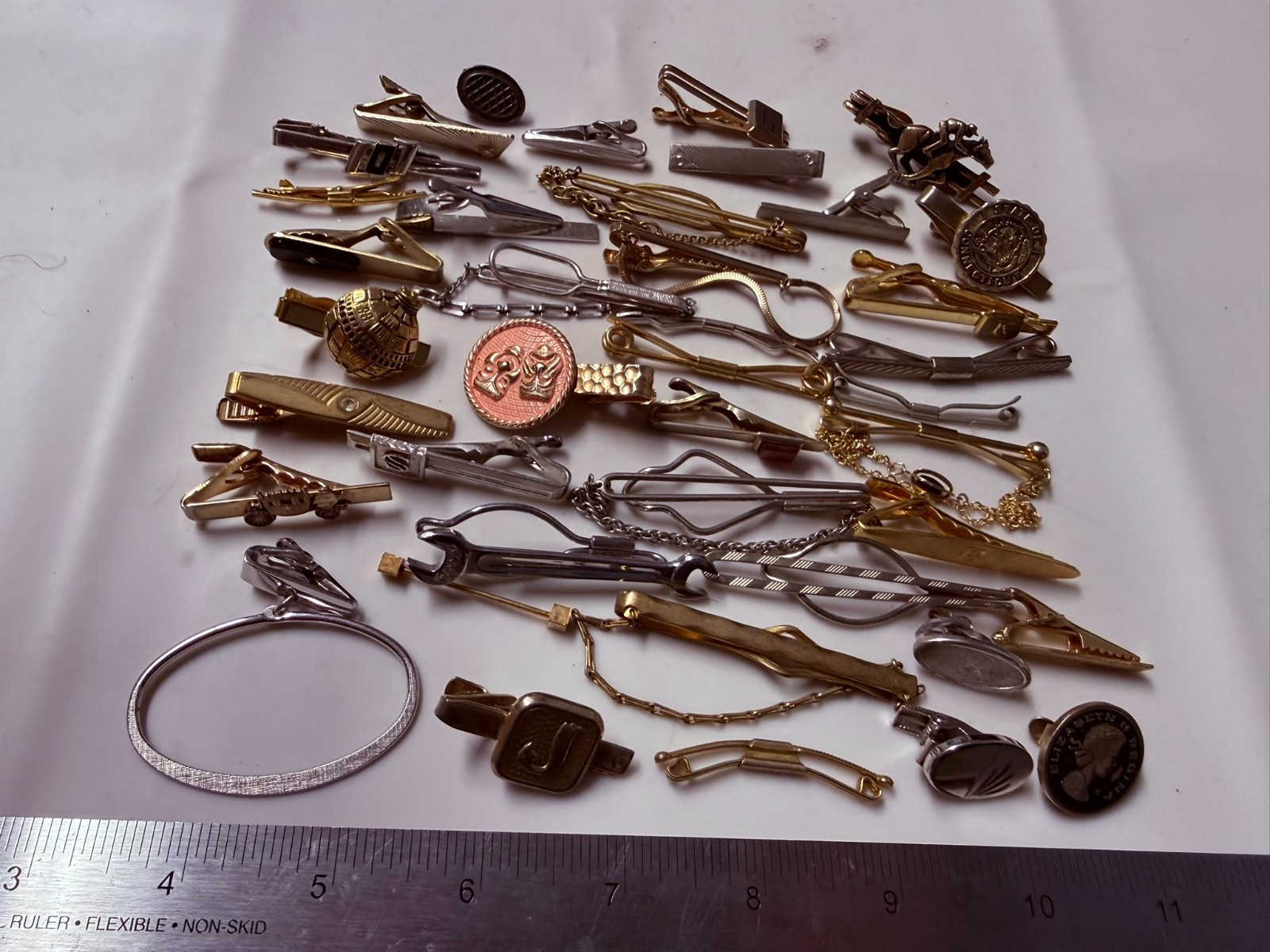 Collection Lot Amazing Variety Vintage + Modern Tie Clips Collar Clasp ETC – V10