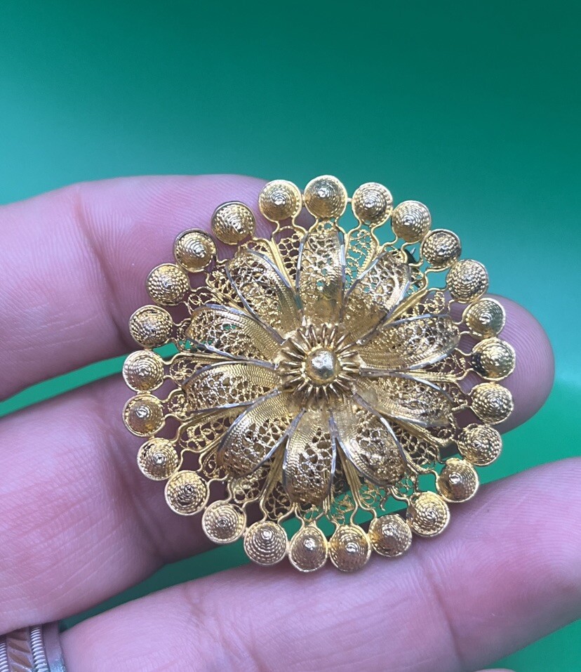 Vintage Gold Wash Sterling Filigree Flower Pin Brooch 3D