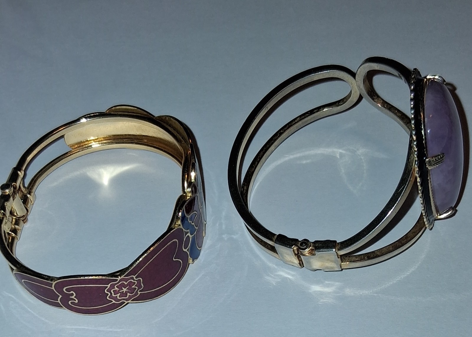Lot of 2 Bangle Cuff Hinged Bracelets Gold Tone Fashion Butterfly/Amethyst Vtg