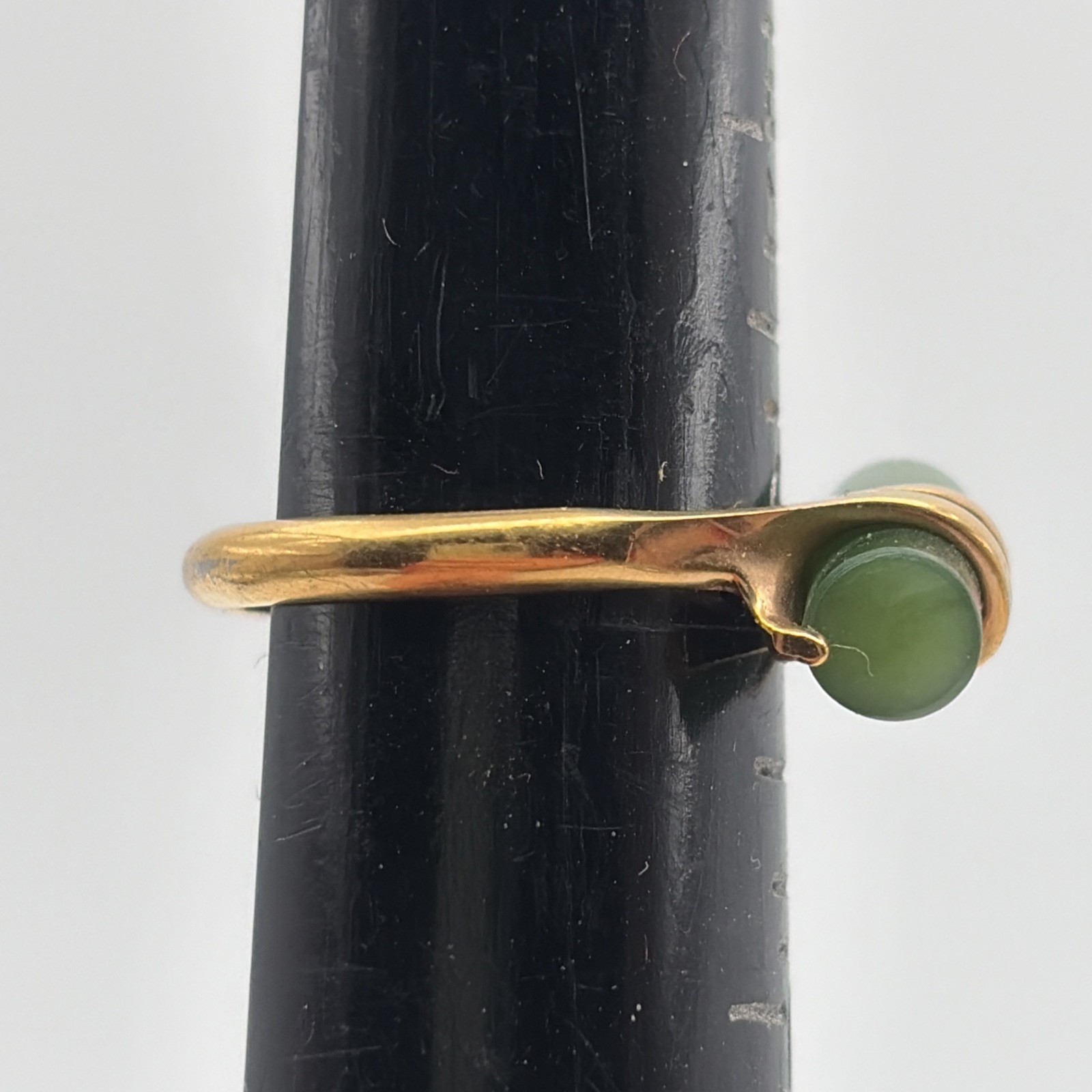 Vintage 1978 Avon Captured Jade Ring Size 6