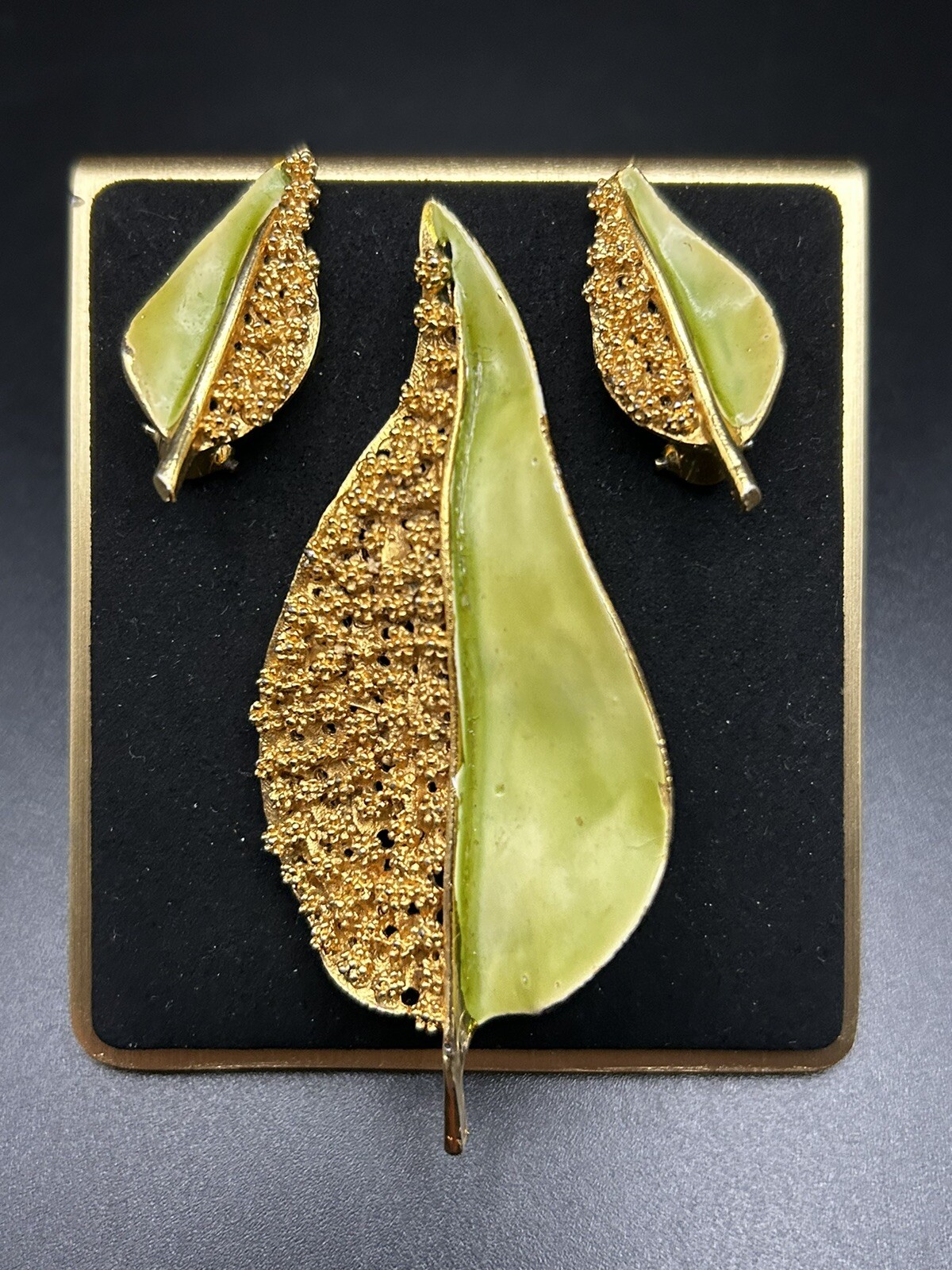 Vintage BSK Lime Green Enamel Leaf Brooch & Clip On Earrings Set