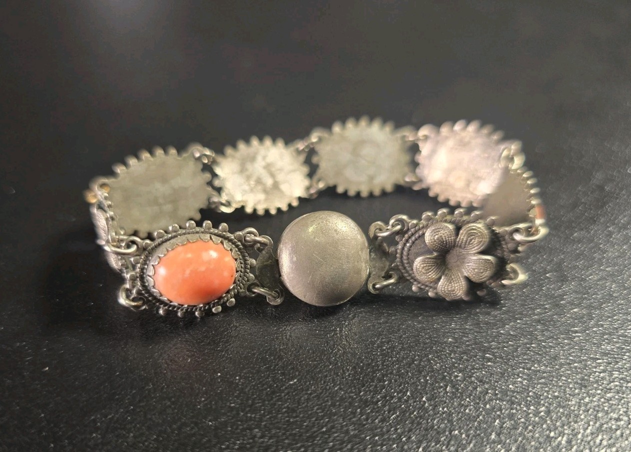 Antique Art Deco Czech Glass Bracelet