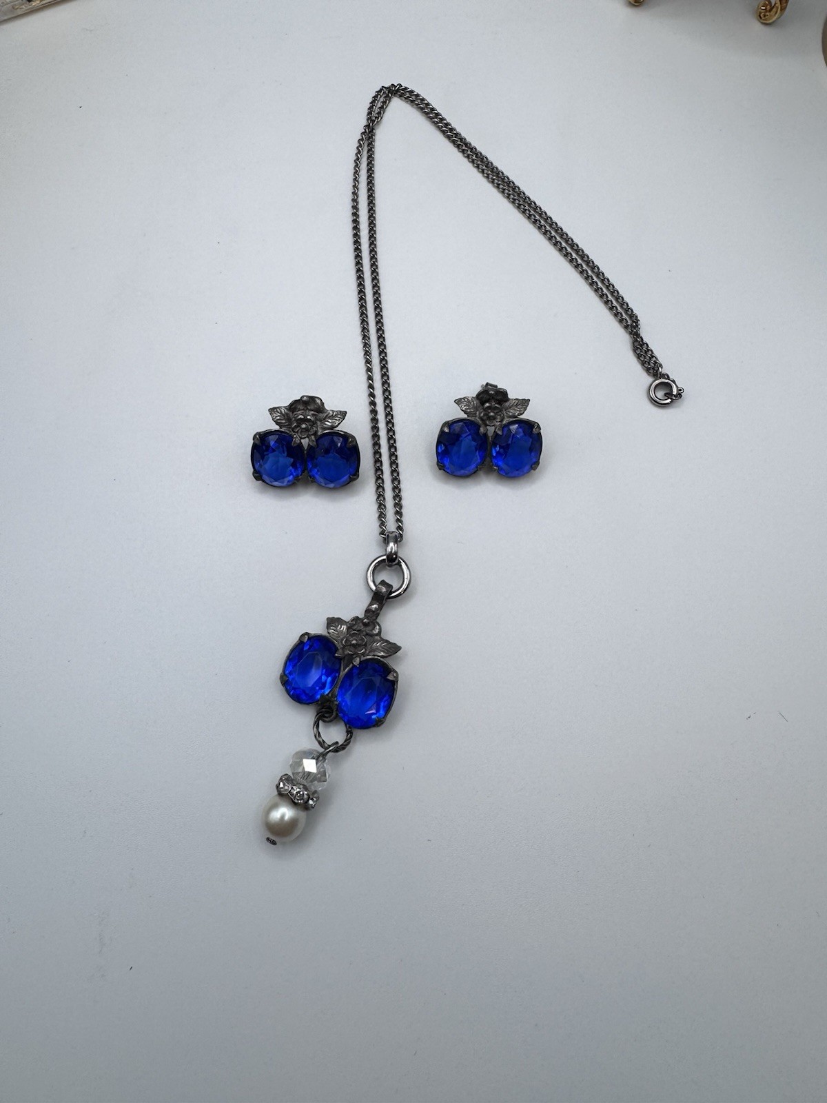 Vintage Circa 1920s Art Deco Necklace & Earrings Set Blue Glass Pearl Floral
