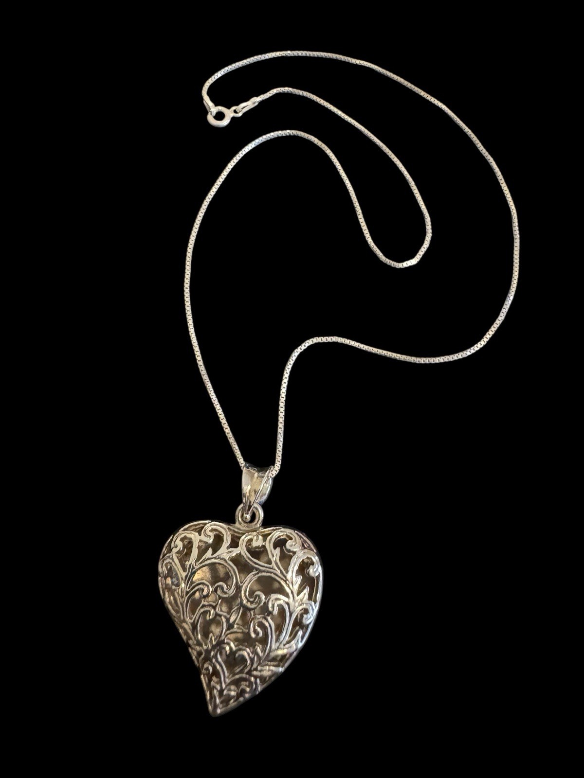 925 Sterling Silver Filigree Puff Heart Pendant Thailand Love Beauty FineJewelry