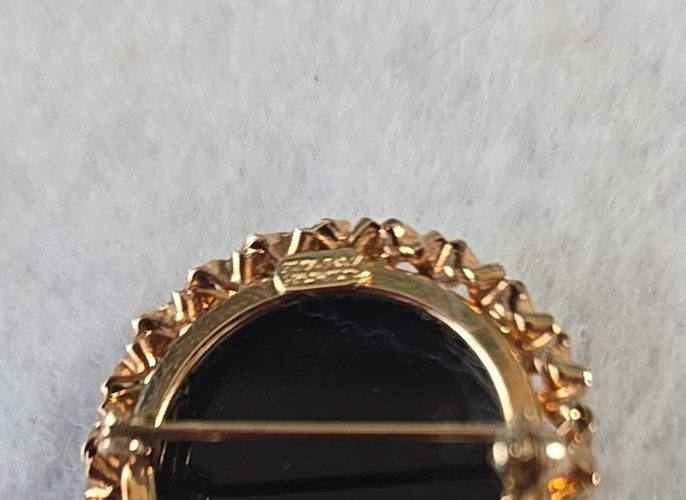 Vintage CATAMORE 1/20 12K GF Round Pin Brooch