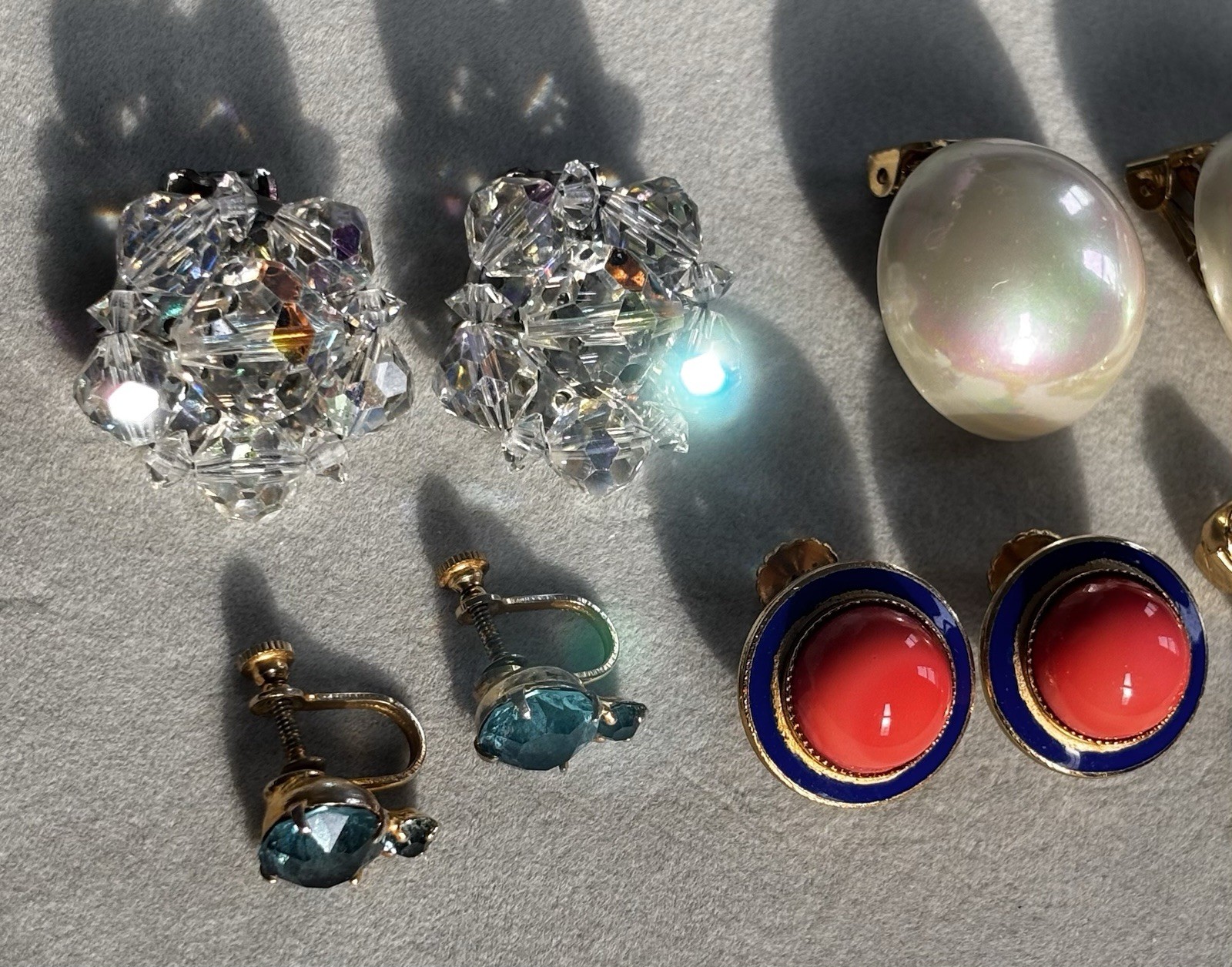 Vintage Clip On And Screw Back Gold Tone Earrings 5 Pairs For Non Pierced Ears