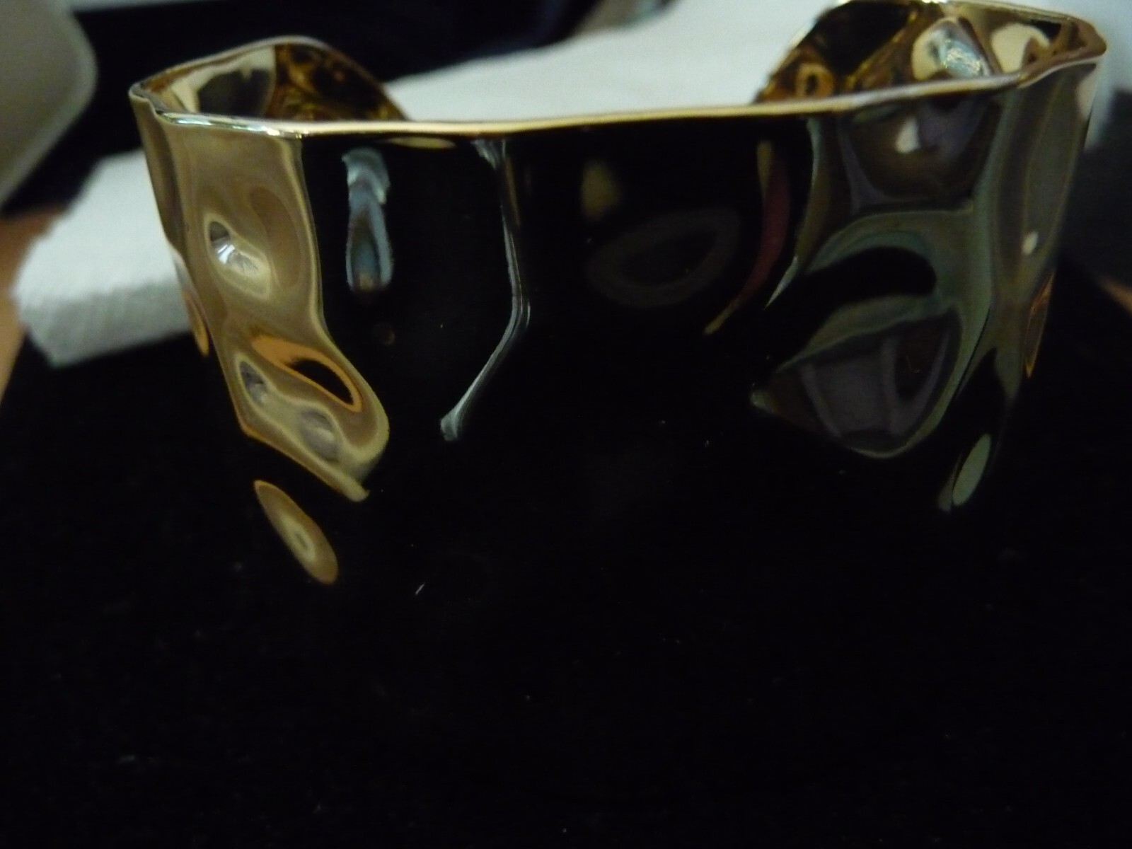 CUFF 1 3/4′ WIDE TEXTURED GOLD TONE BRACELET #28/19