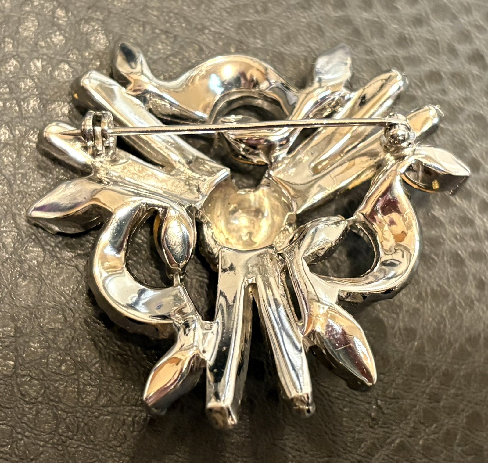 AMAZING Flower Blue Clear Pave Rhinestone Vintage High End Well Made Brooch