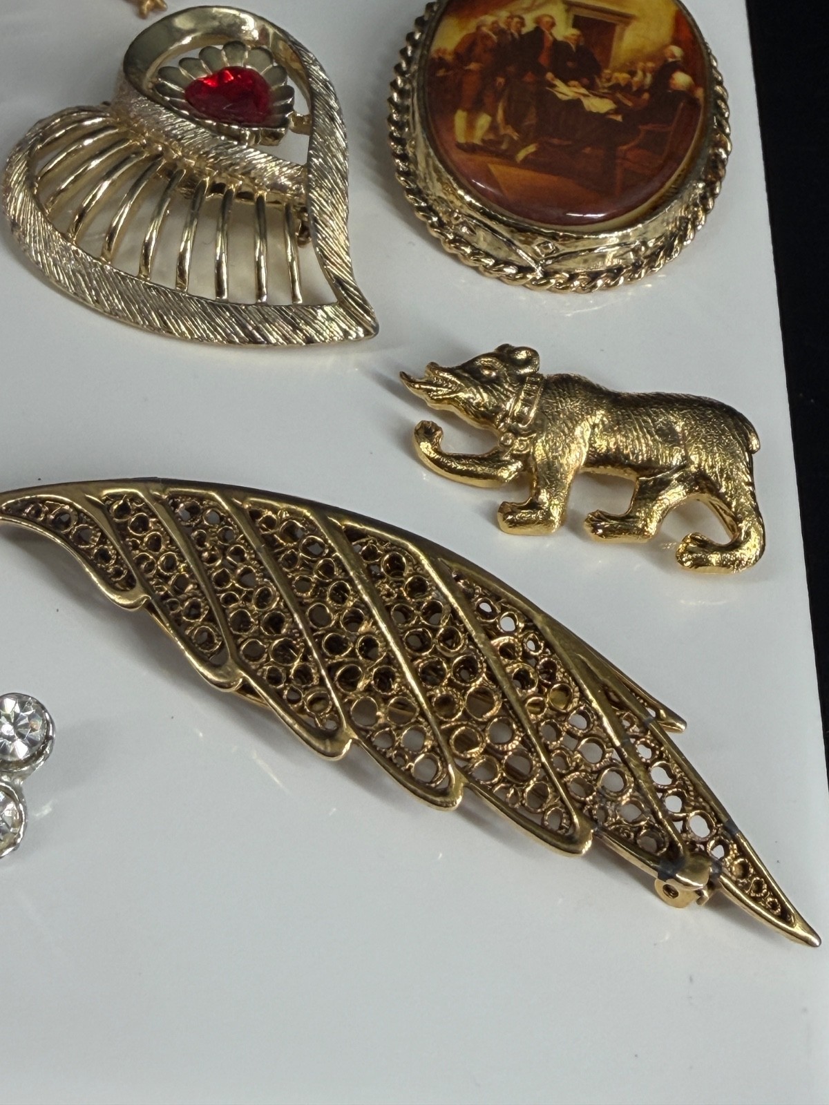 Vintage Brooch Lot Gold Tone Rhinestone Animals Heart Cameo Mixed Pins