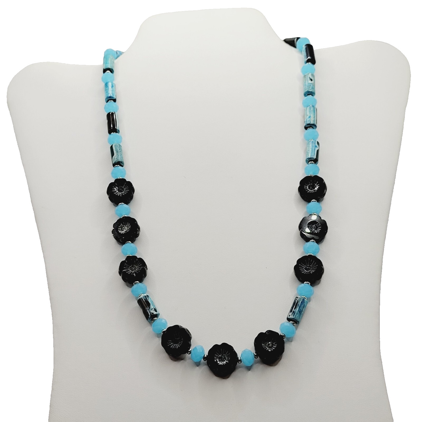 Black Glass Rosette with Chalcedony and Colorful Agate Silver Tone Vtg Necklace