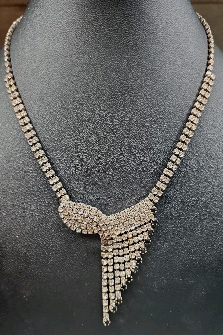 Vintage 1950’s Silver Tone White & Black Rhinestone Cascade Necklace 16″ Rare