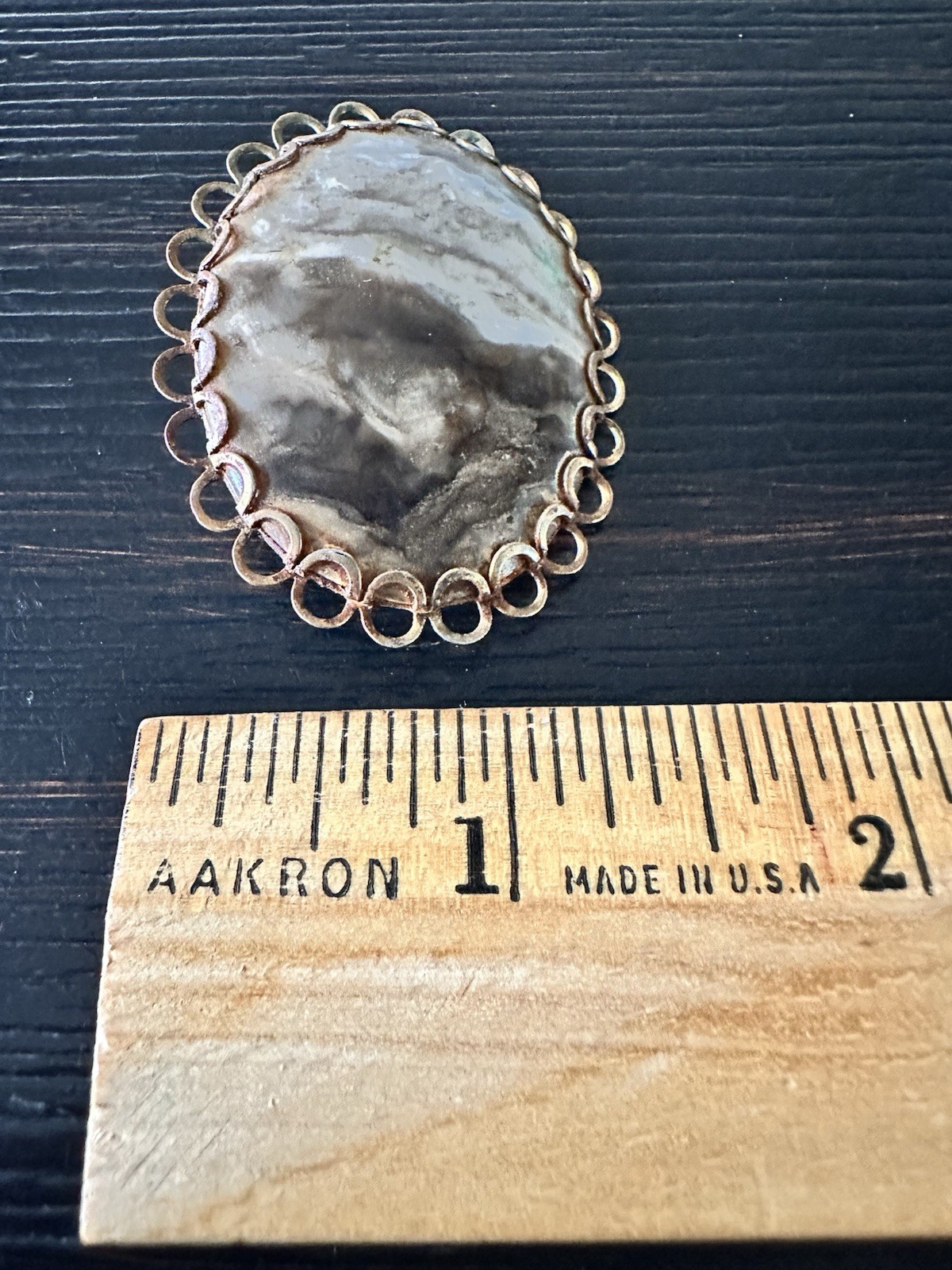 Vintage Oval Brown And White Marbled Polished Stone Cabachon Brooch VGC
