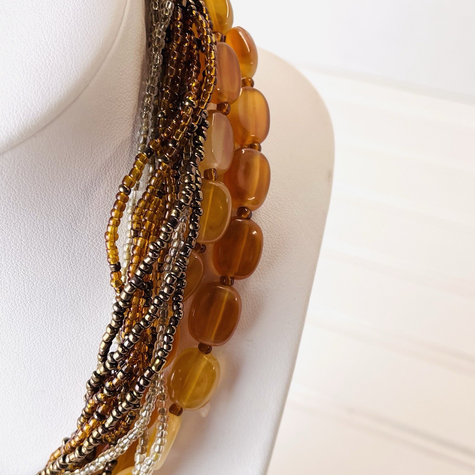 Vtg Shades Of Amber Lucite Choker Necklace – 15-18” -Seed & Lozenge Shaped Besds