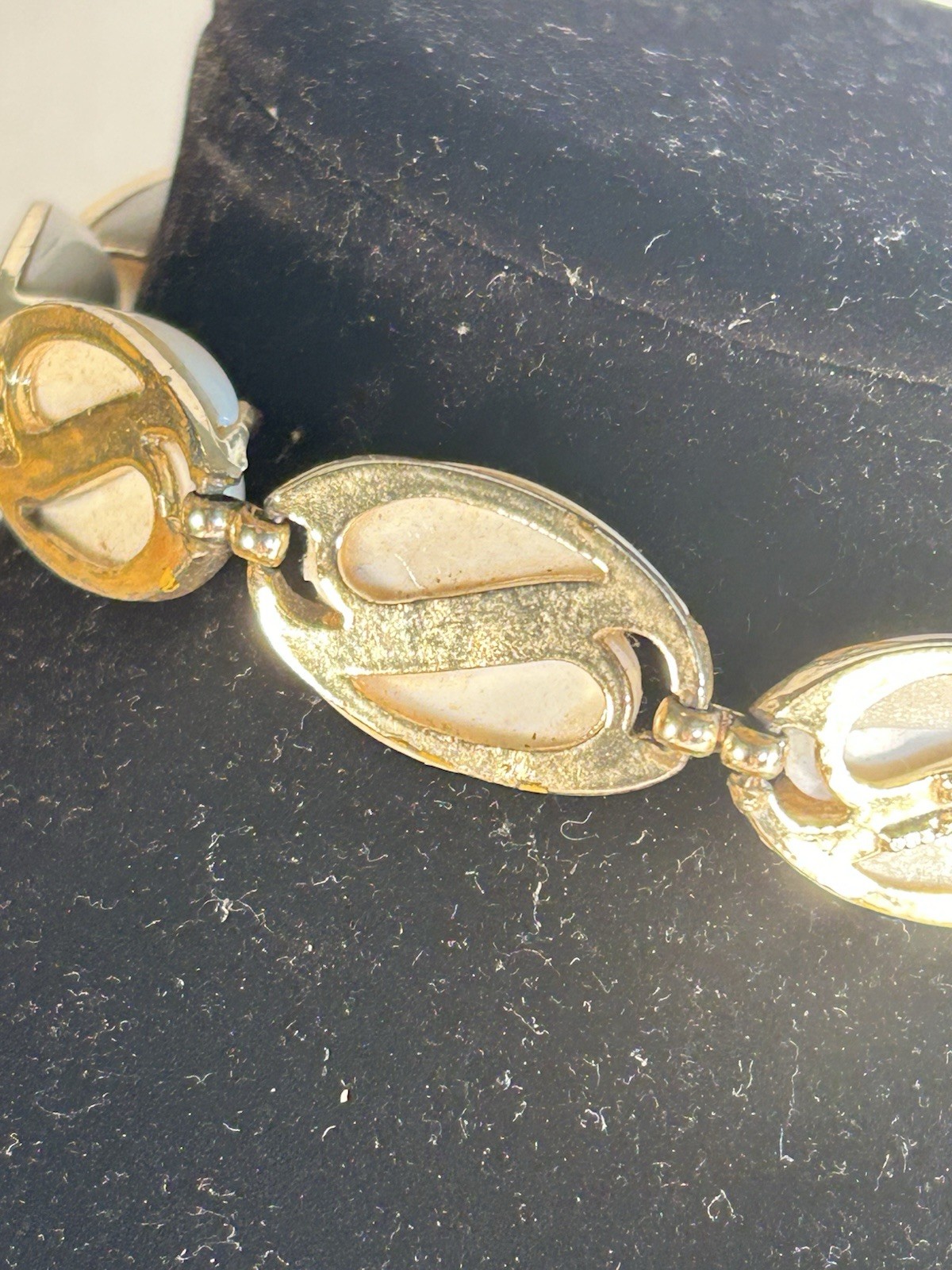 Vintage Coro Choker Rain Tear Drop Necklace White and Goldtone Chain Hook Closer