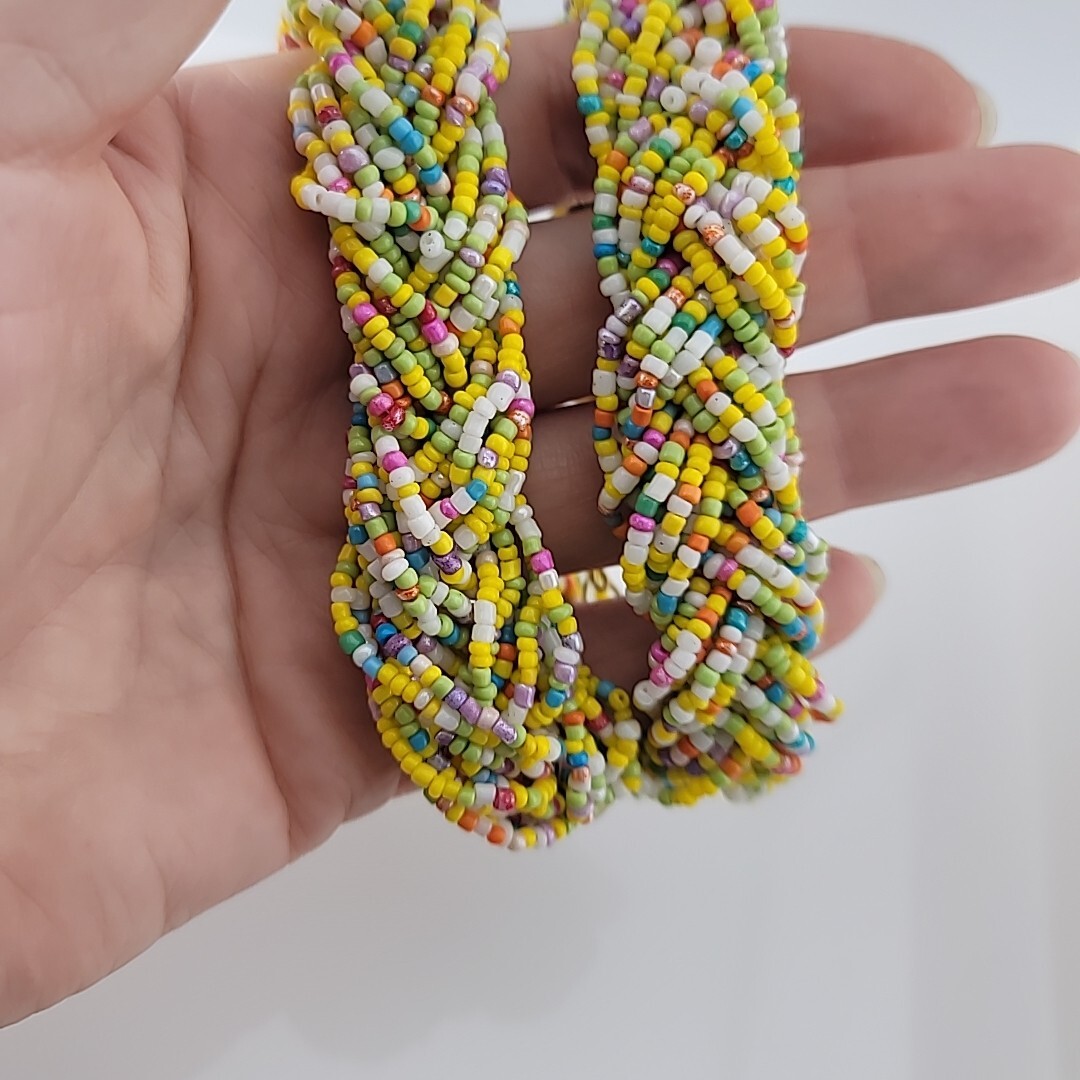 Vintage Braided Seed Bead 19″ Necklace Easter Multicolor Chunky Retro