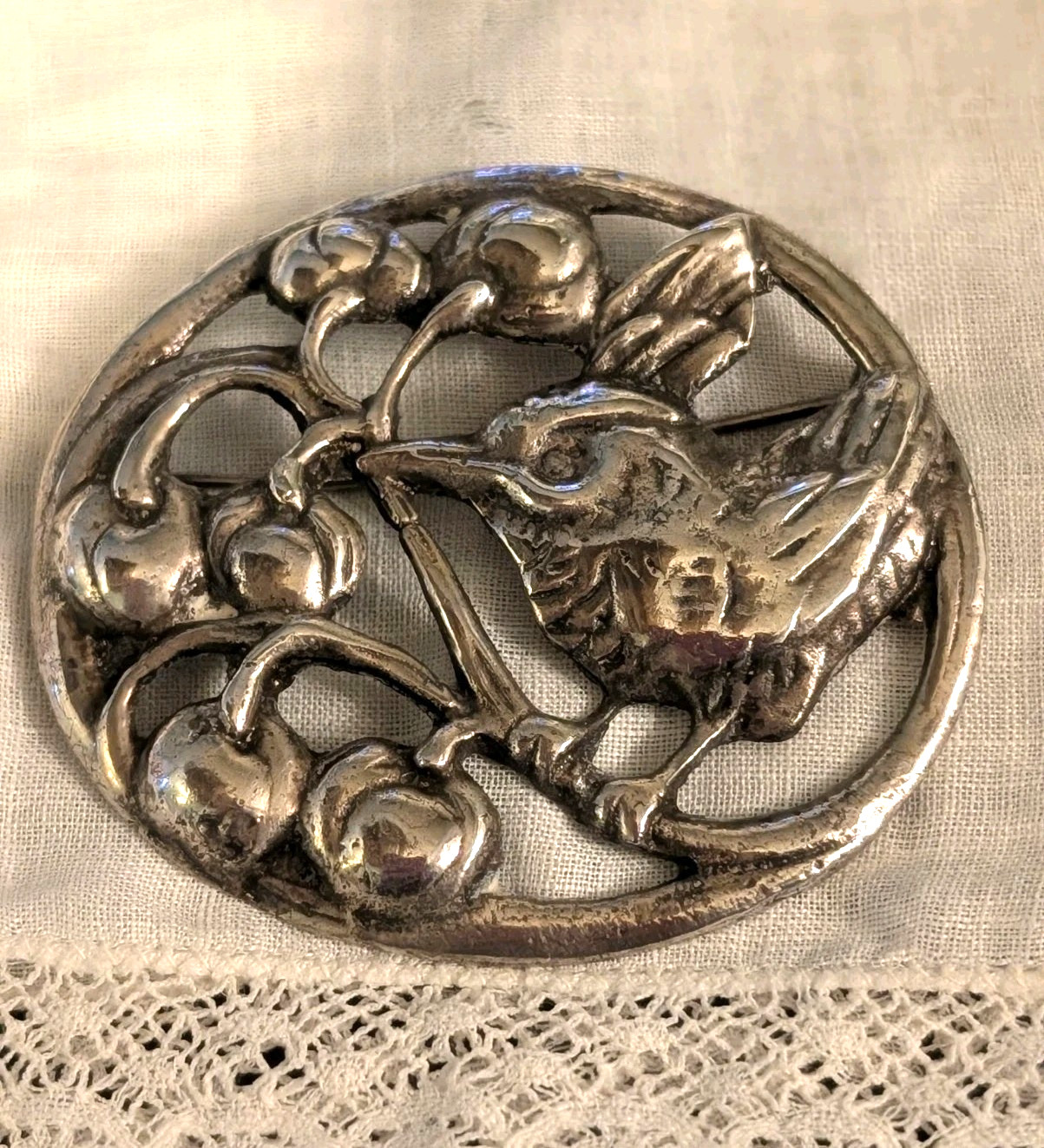 Vintage Openwork Bird & Berry Brooch 925 Silver 2″ Nature Motif Estate Auction
