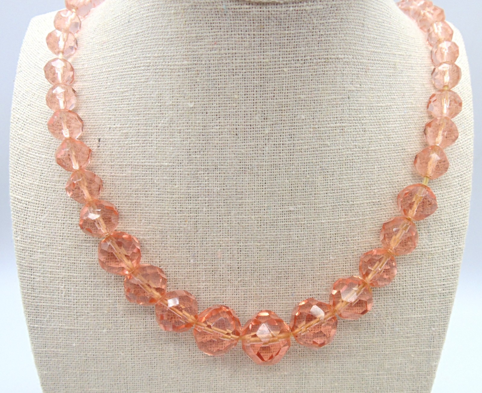 Older VTG PEACH PINK Crystal Glass NECKLACE ~ Graduated Size Faceted Beads 28″