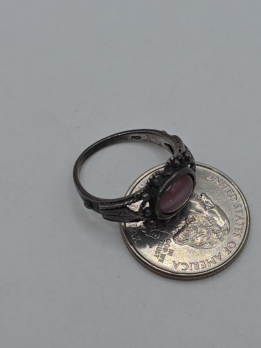 Vintage Sterling Silver 925 CW Pink Glass Cats Eye Ring Size 8