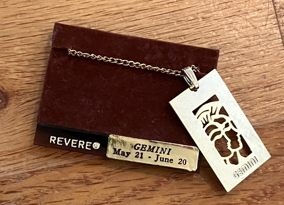 Vintage 1970s 1980s Revere Gemini Zodiac Pendant Necklace NWT