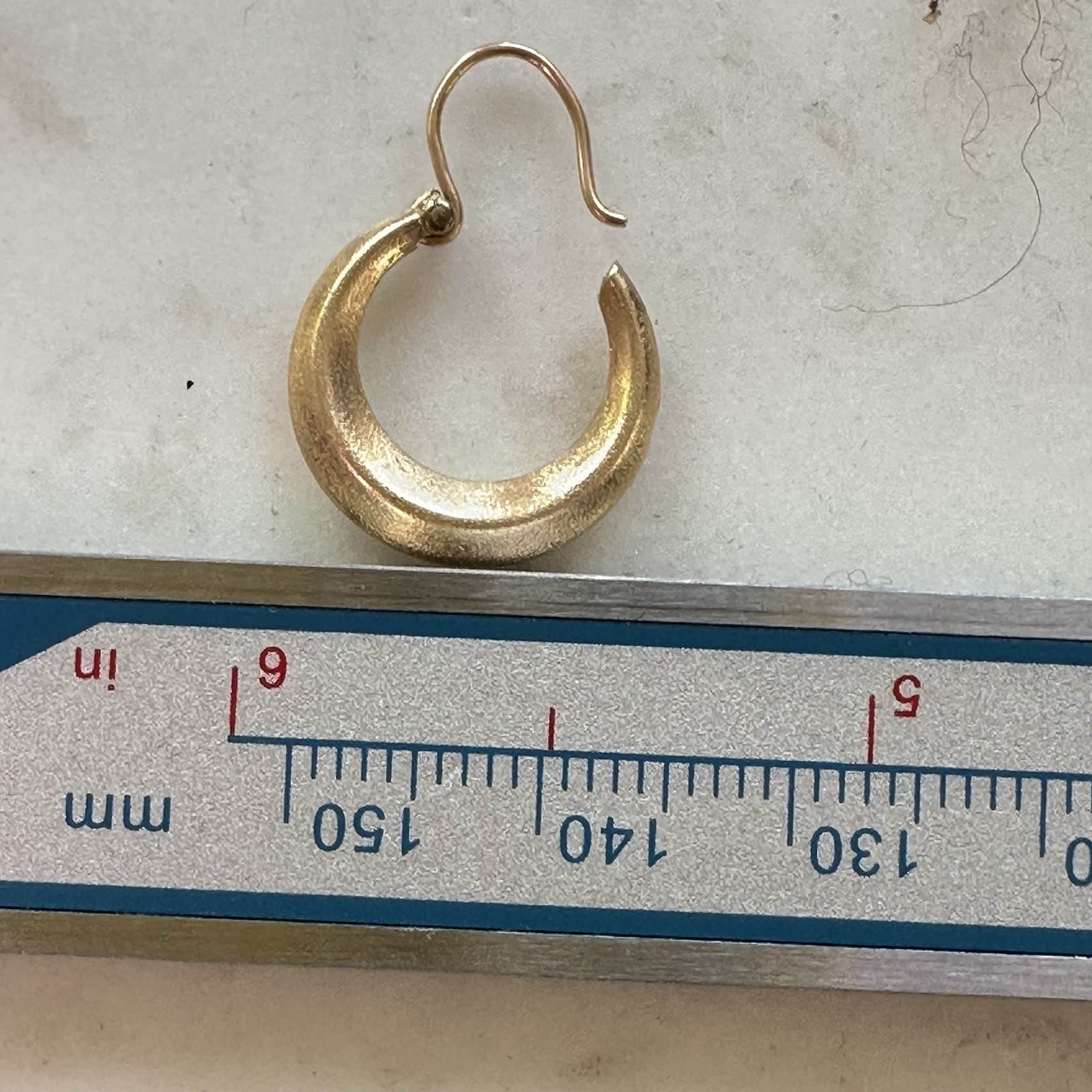 VINTAGE 14K YELLOW GOLD SMALL HOOP EARRINGS 1.53 GRAMS