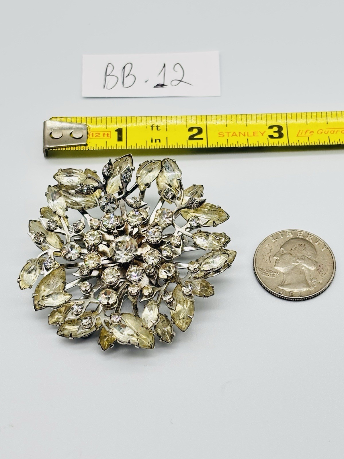 Vtg Unmarked Beau/Judy Lee? Clear Glass Rhinestone Flower Snowflake Pin Brooch