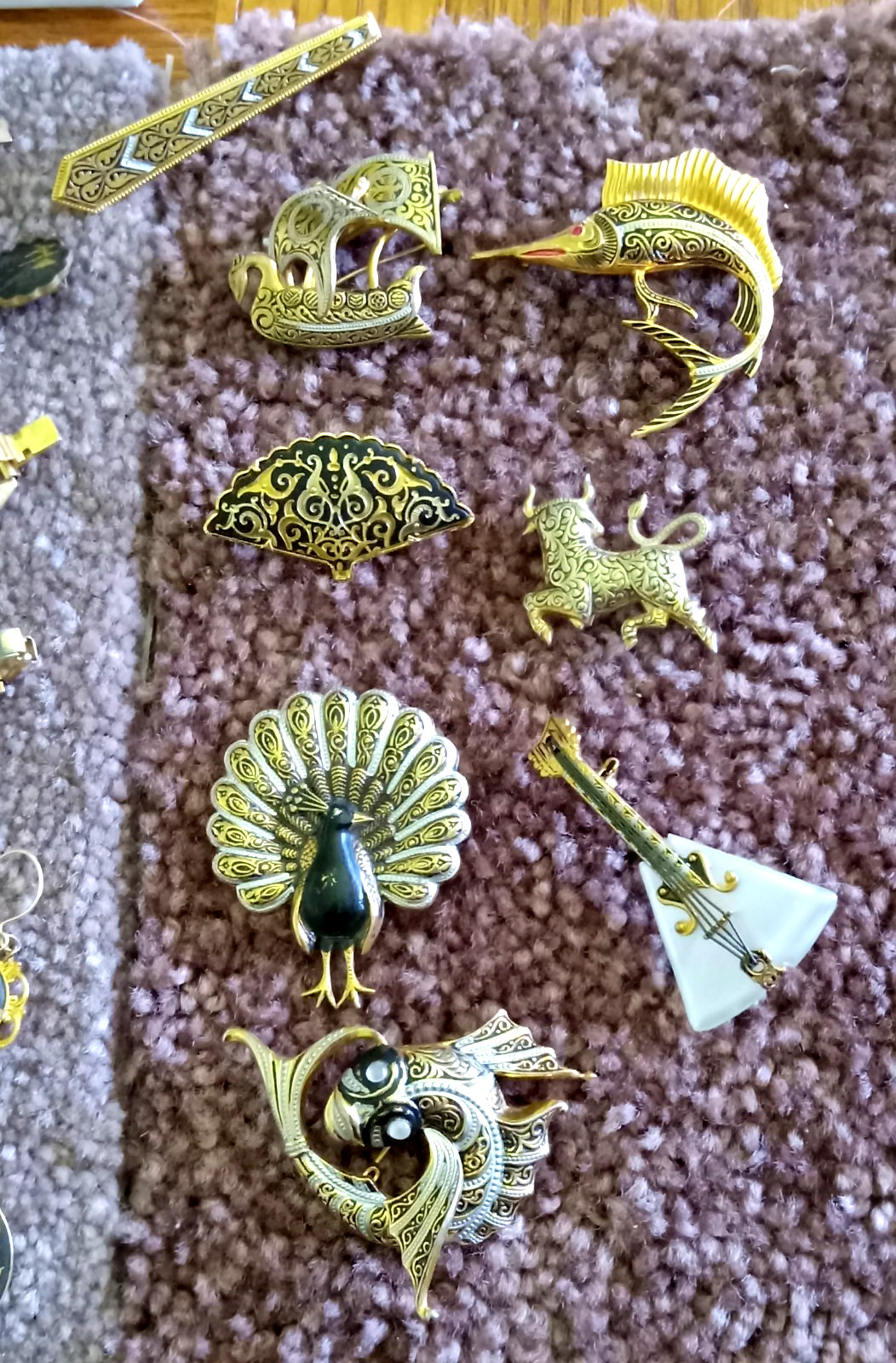 24 Pc Lot Damascene Toledo Spain Oriental bracelets pendants brooches earrings