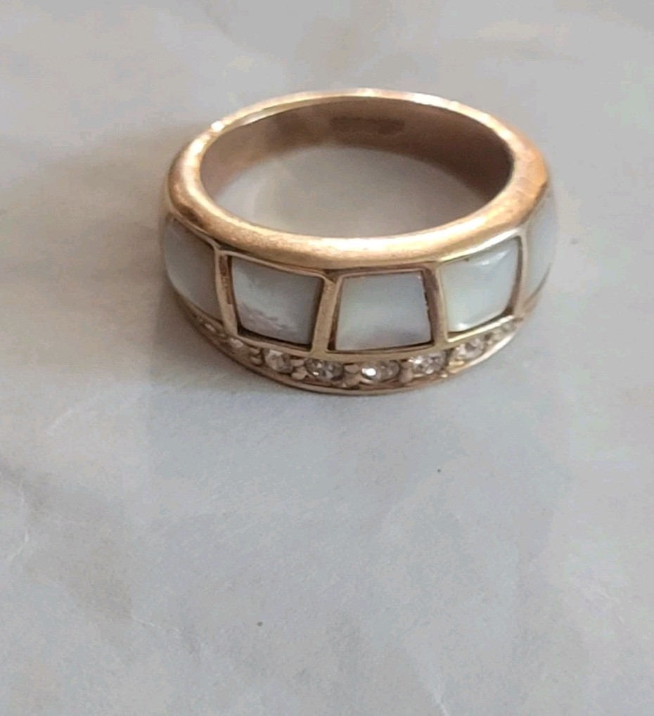 Vintage 18K Rolled Gold Plate Ring Wt 7.4 Grams Mop Inlay / Rhinestone Size 8
