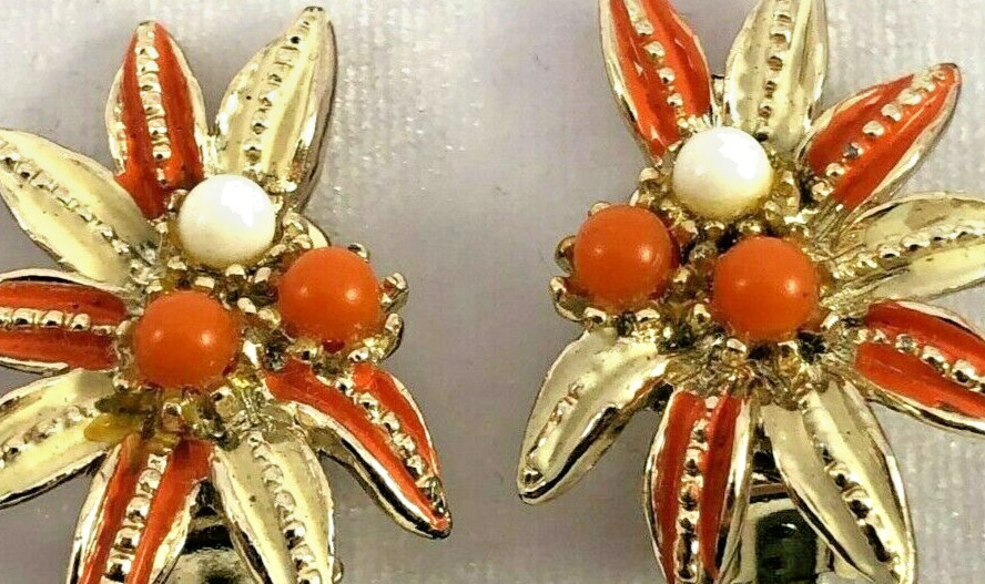 Vtg PAKULA Earrings Orange Cream Floral Burst Enamel Gold Tone Clip